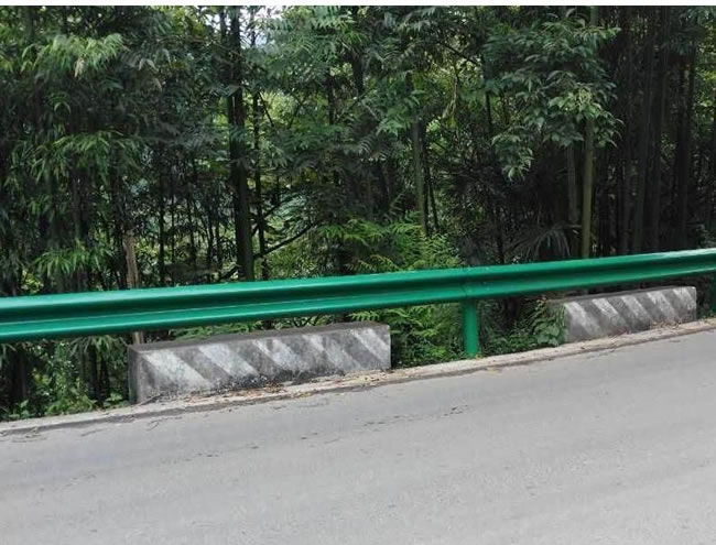 波形护栏（lán）